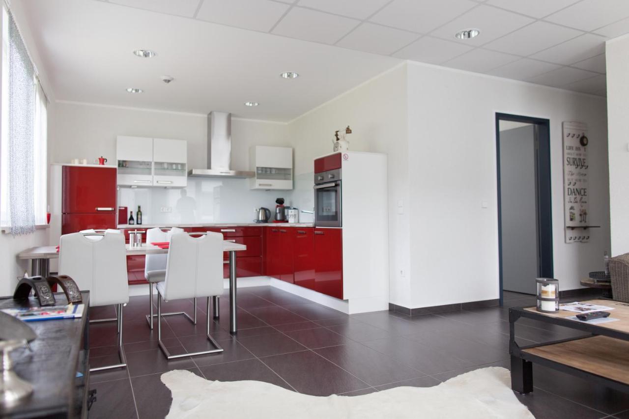 Hotel Burgholz Stockheim  ภายนอก รูปภาพ